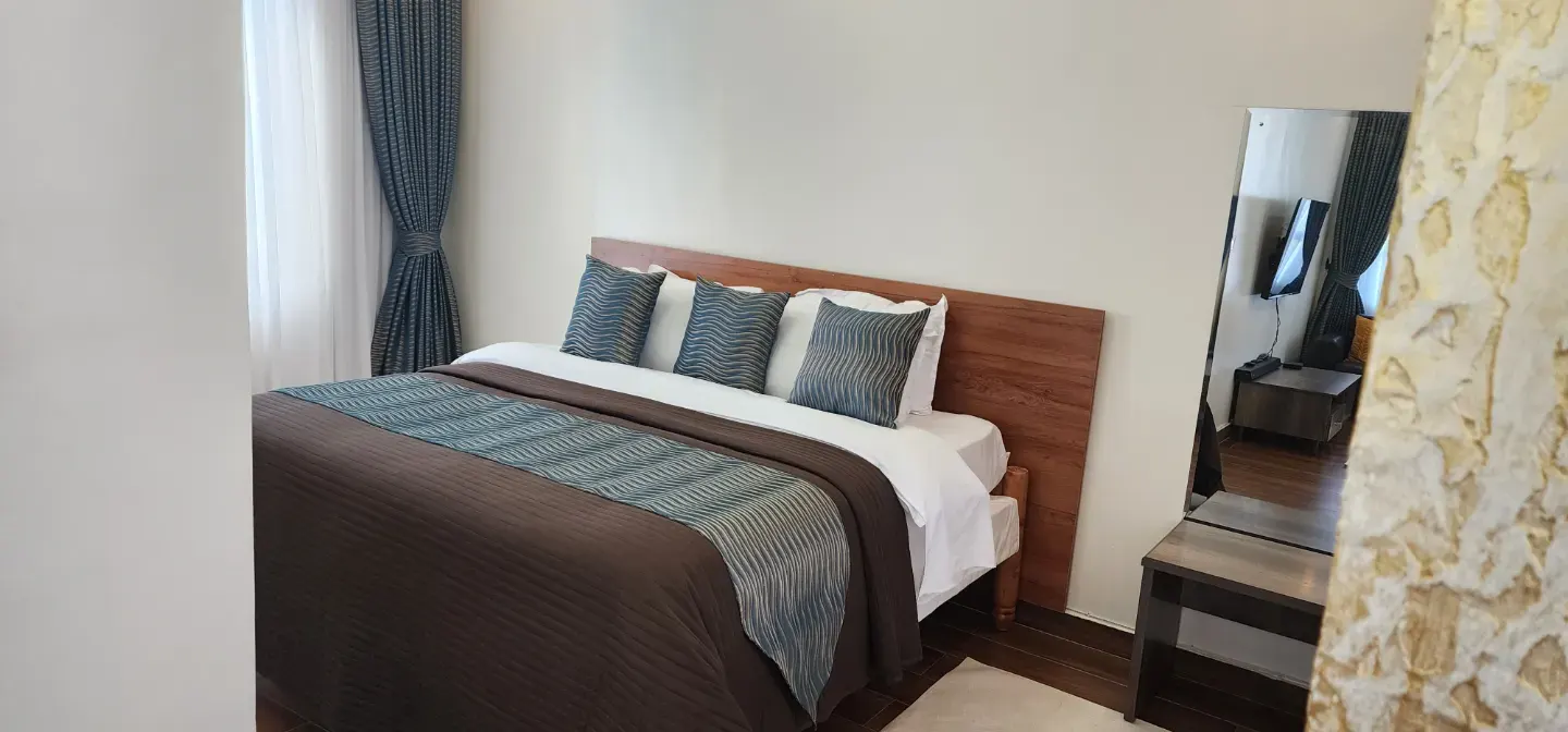 Hotel Suite